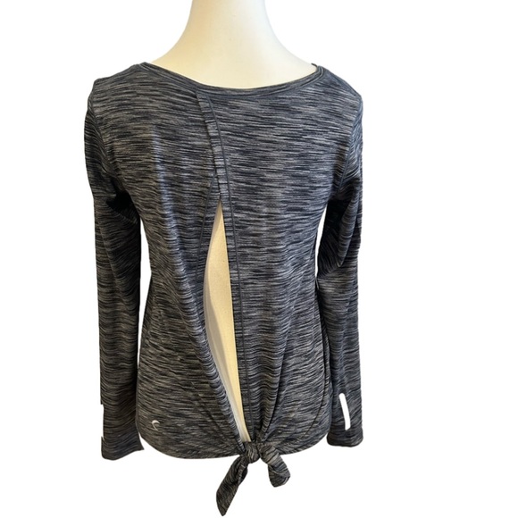 Zyia size small black washed slit back top - Picture 3 of 3